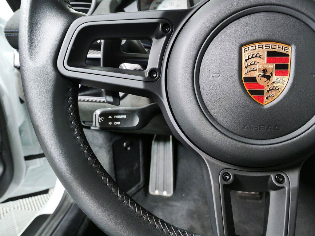 Certified 2025 Porsche 718 Cayman GT4 RS RWD image 10
