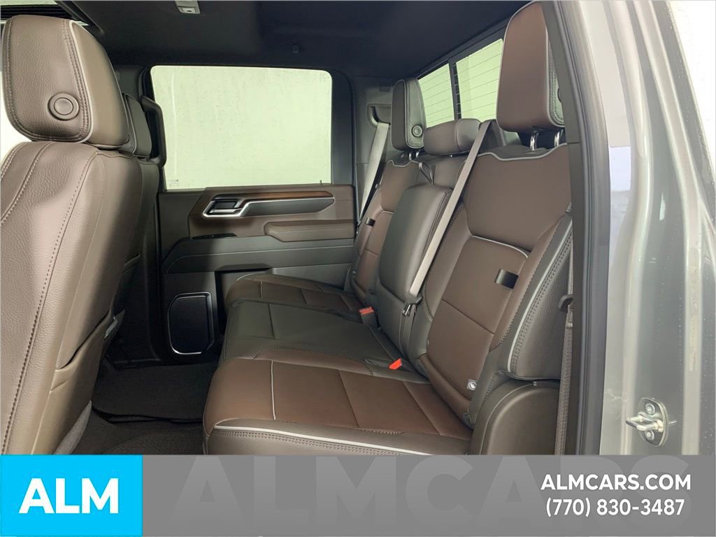 Used 2025 GMC Sierra 3500 Denali image 27