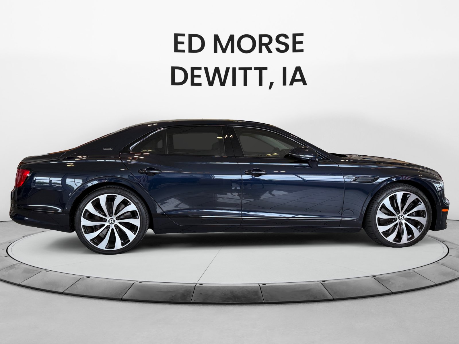 Used 2024 Bentley Flying Spur V8 AWD/4WD image 6