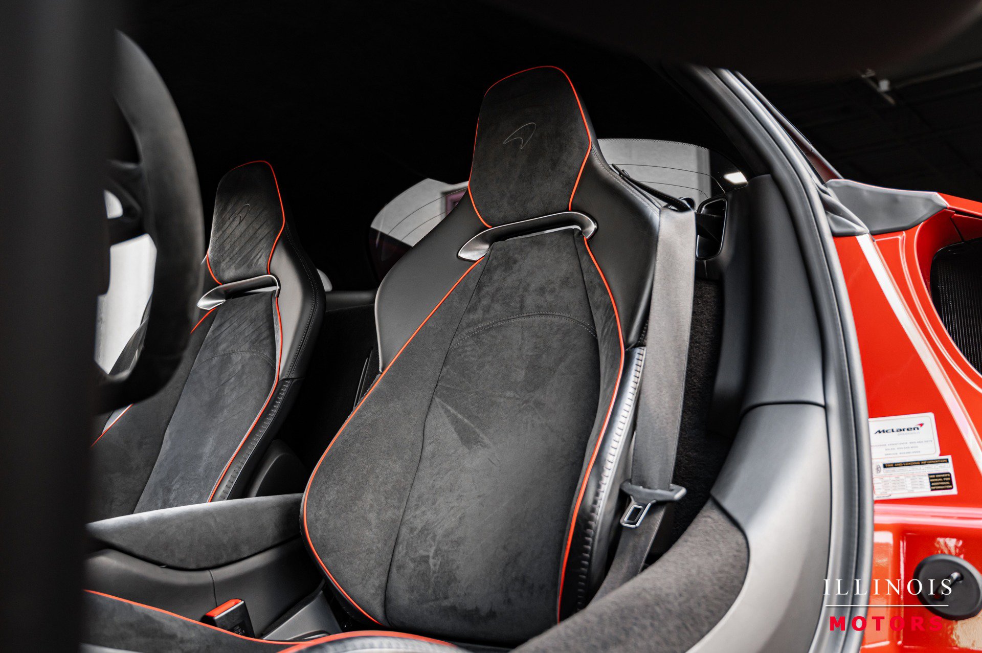 Used 2023 McLaren Artura image 20