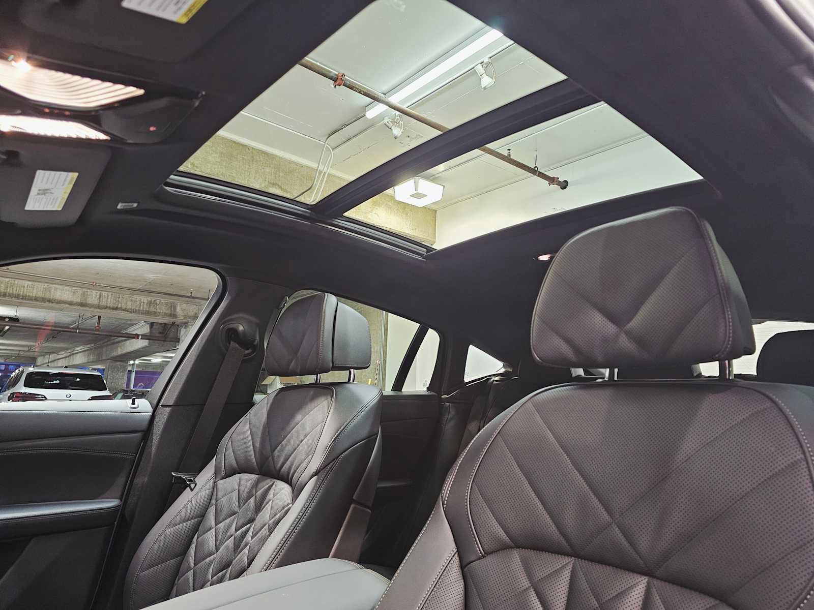 New 2026 BMW X6 xDrive40i w/ Climate Comfort Package image 24