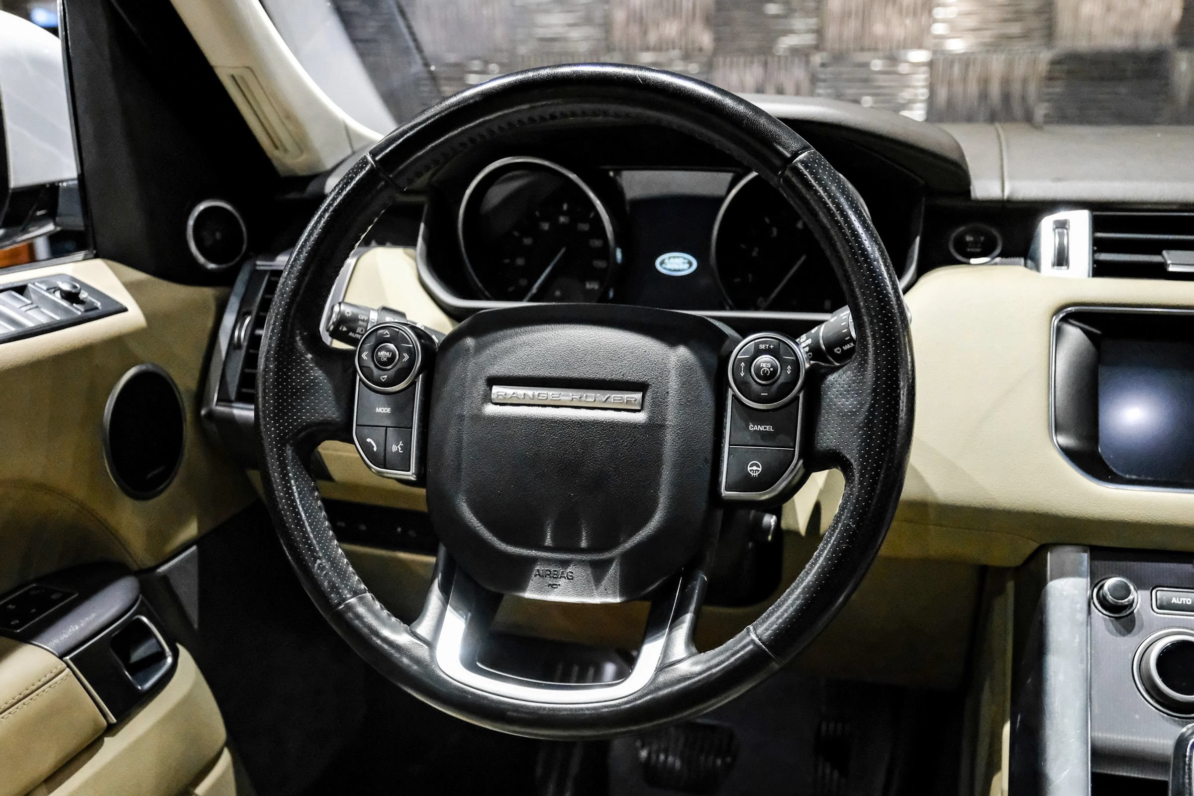 Used 2017 Land Rover Range Rover Sport HSE AWD/4WD image 17