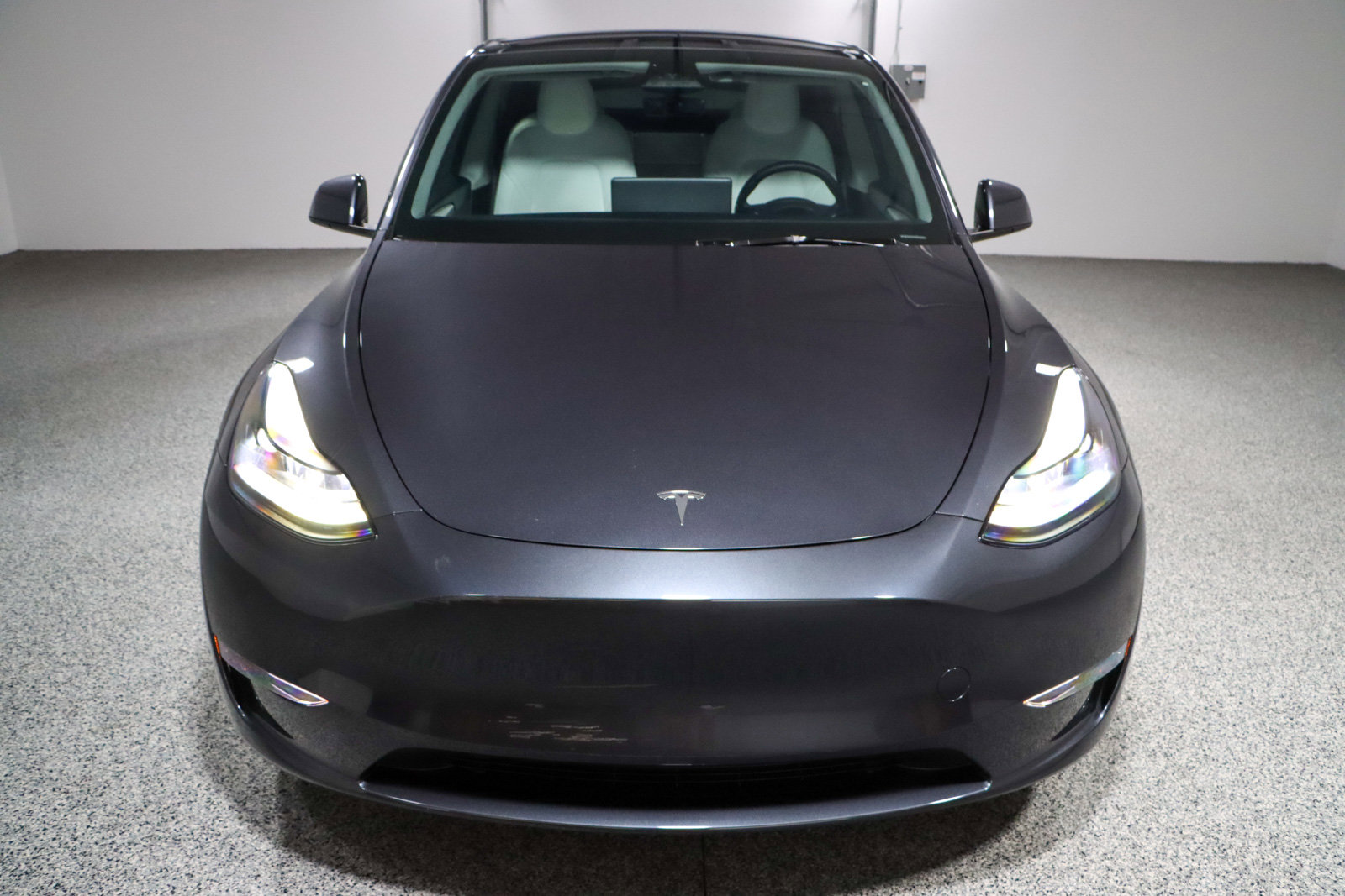 Used 2025 Tesla Model Y Long Range image 4