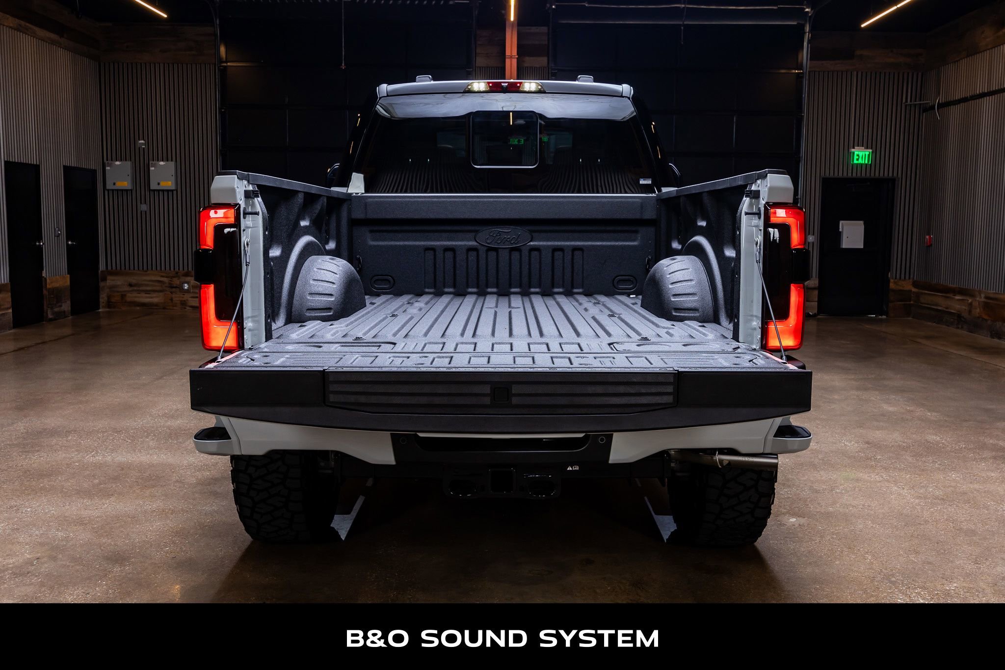 Used 2026 Ford F350 Platinum w/ Platinum Plus Package AWD/4WD image 9