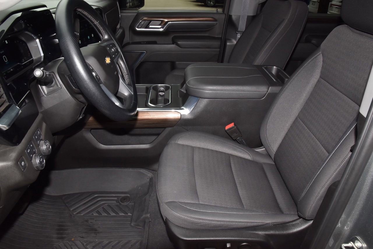 Used 2024 Chevrolet Silverado 2500 LT AWD/4WD image 13