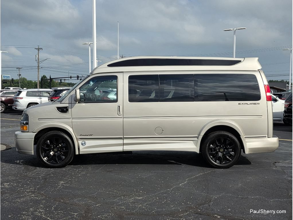 Used 2023 Chevrolet Express 2500 RWD image 23