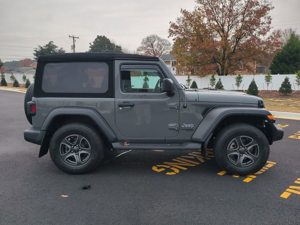 Used 2019 Jeep Wrangler Sport S image 3
