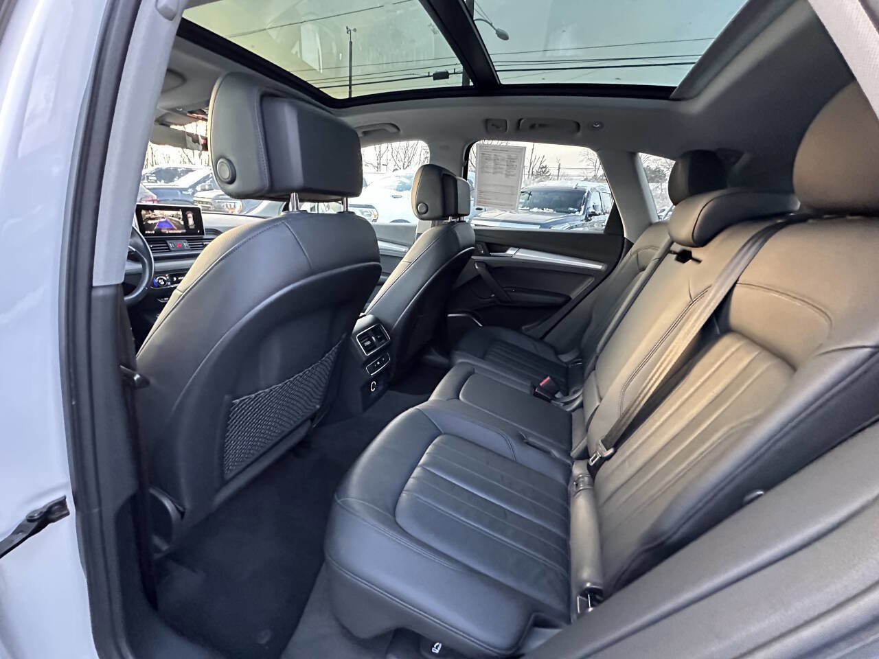 Used 2018 Audi Q5 2.0T Premium Plus w/ Premium Plus Package image 9