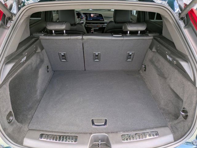 Used 2024 Cadillac XT4 Premium Luxury image 19