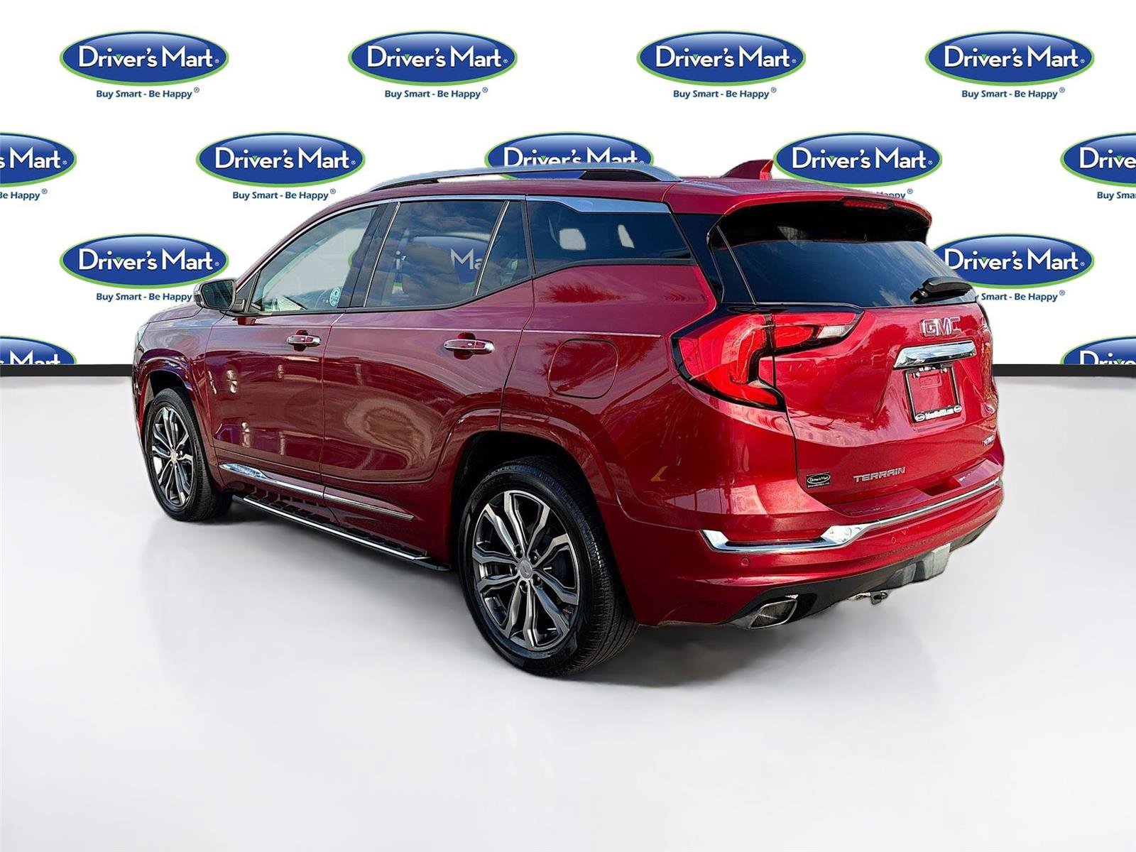 Used 2018 GMC Terrain Denali w/ Advanced Safety Package AWD/4WD image 5