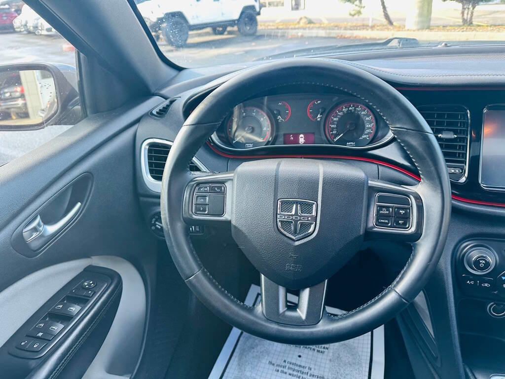 Used 2015 Dodge Dart SXT image 11