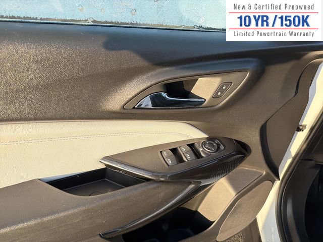 Used 2025 Chevrolet Trax LT image 15