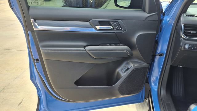 Used 2025 GMC Terrain Elevation w/ Elevation Premium Package image 14