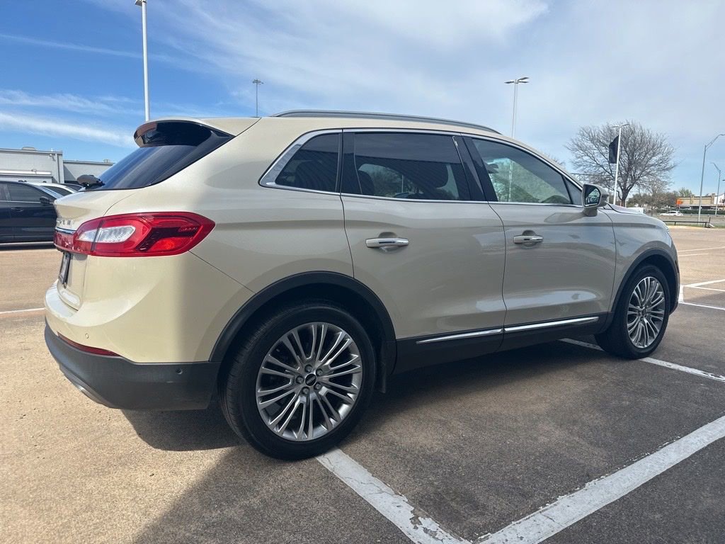 Used 2018 Lincoln MKX Reserve w/ Driver Assistance Package image 4