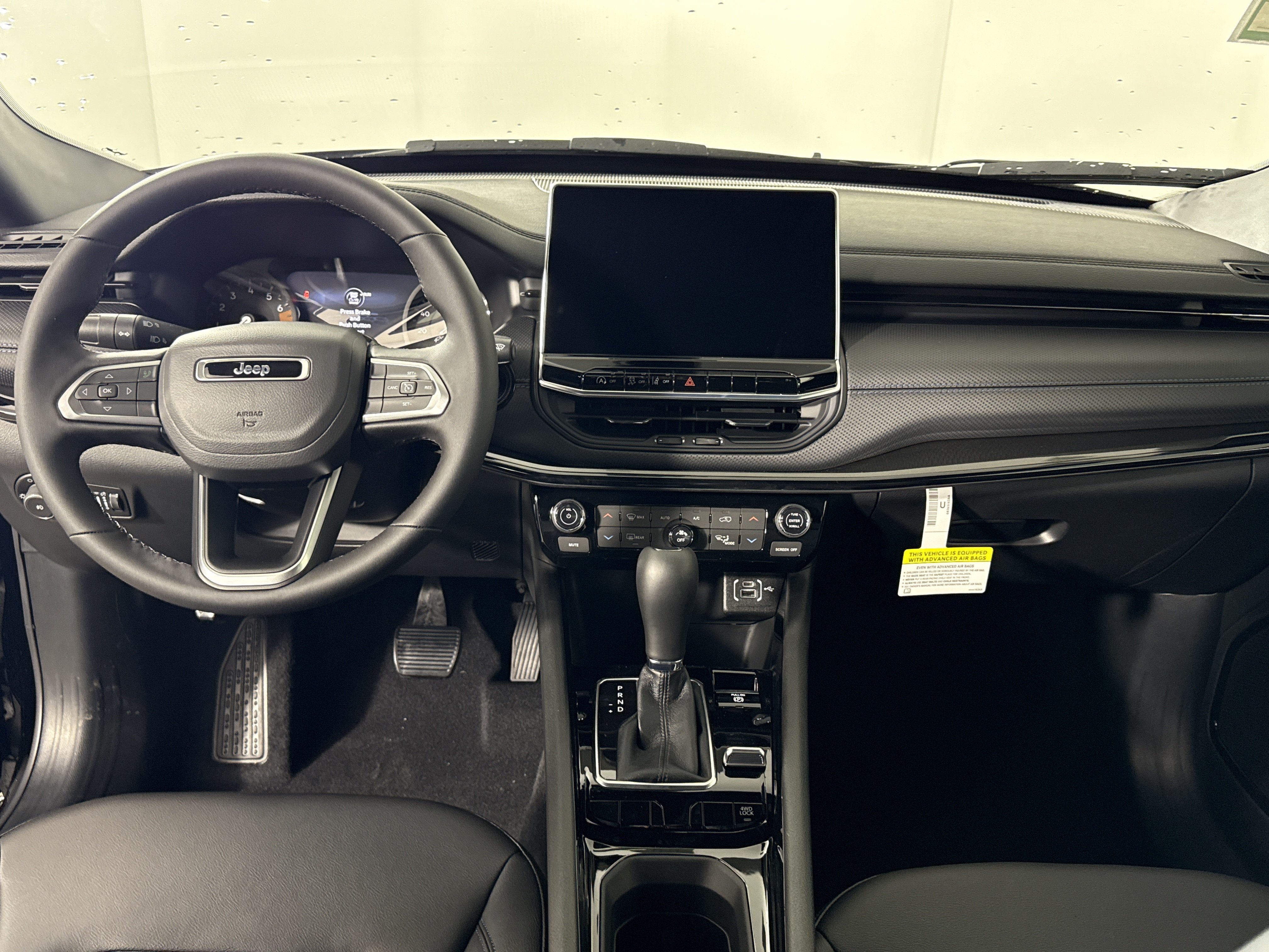 New 2026 Jeep Compass Latitude AWD/4WD image 15