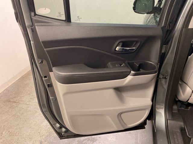 Used 2017 Honda Ridgeline RTL-T image 22