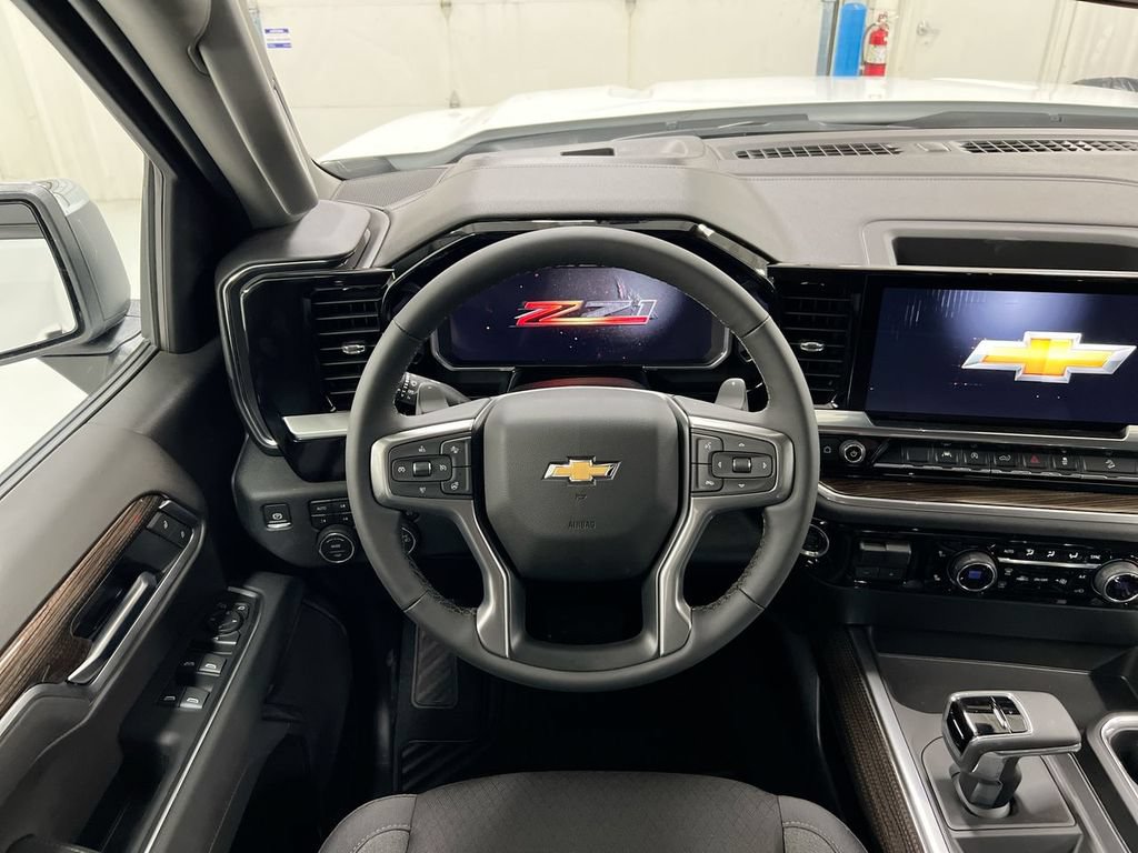 New 2026 Chevrolet Silverado 1500 LT w/ Z71 Off-Road Package AWD/4WD image 11
