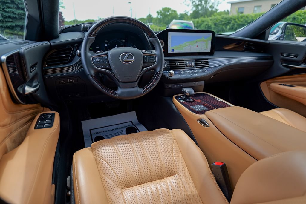 Used 2024 Lexus LS 500 AWD w/ Interior Upgrade Package image 40