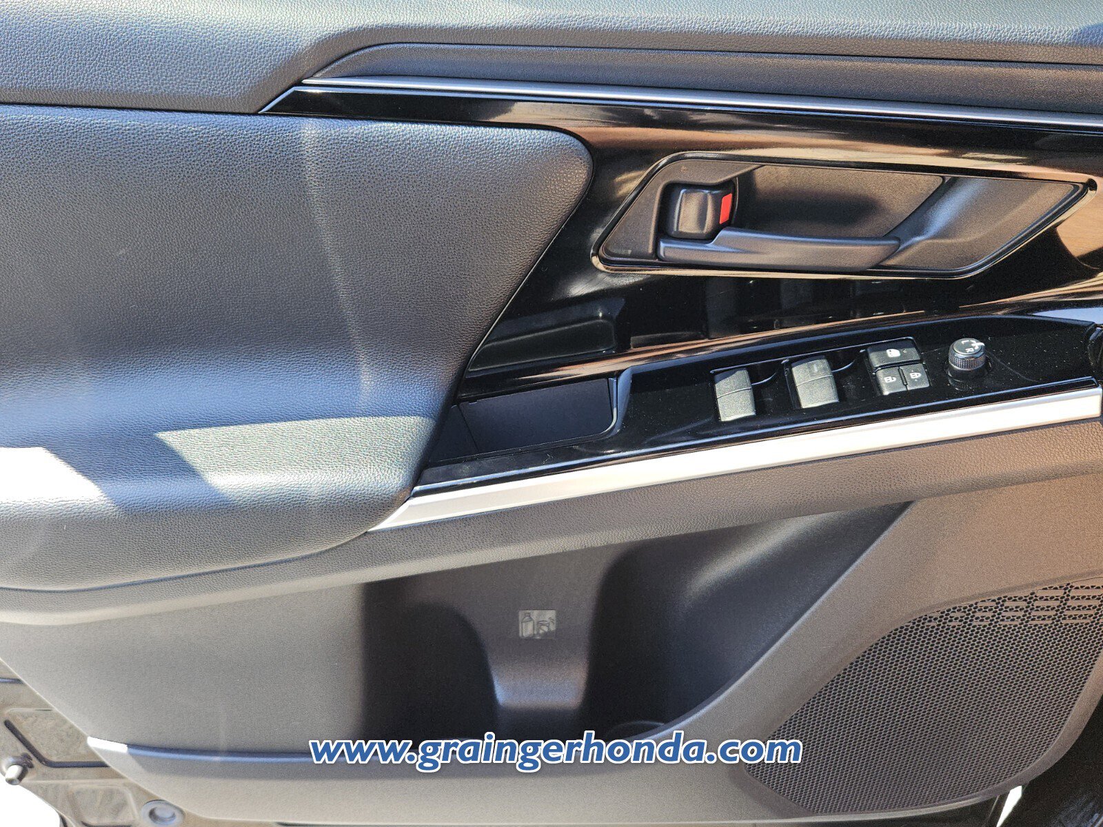 Used 2023 Toyota bZ4X FWD image 23