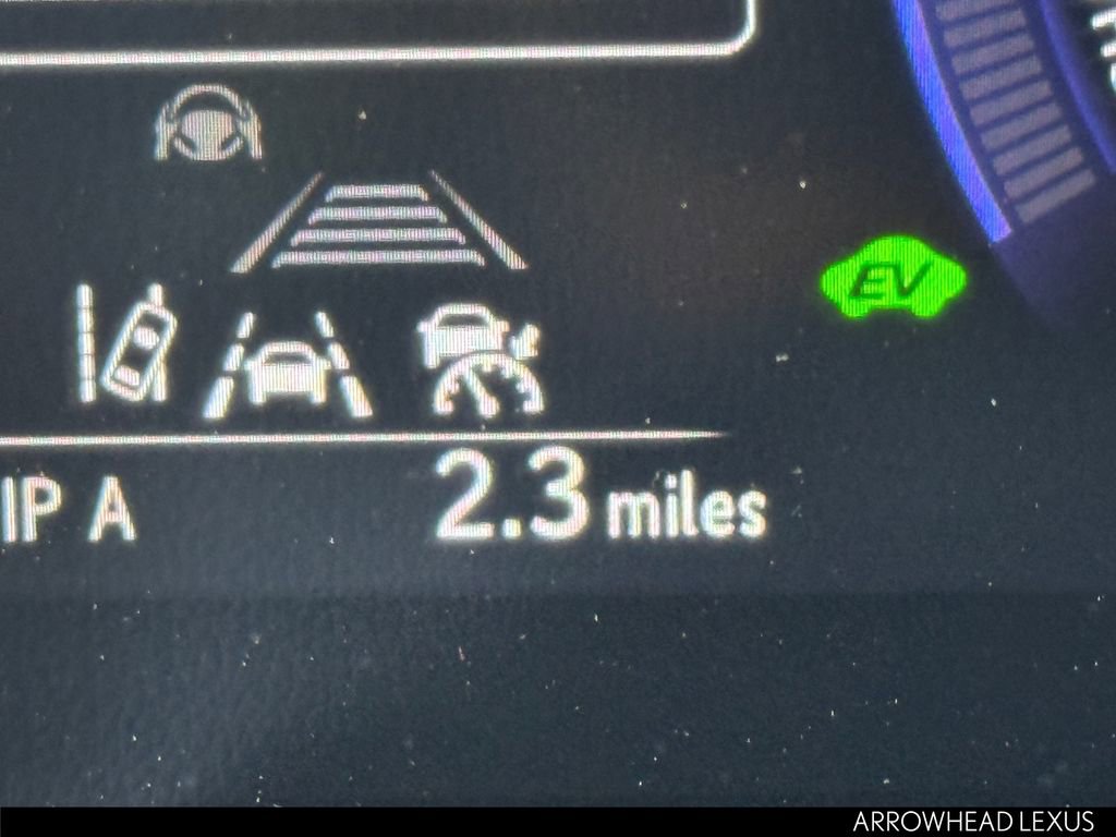 New 2026 Lexus UX 300h FWD image 18