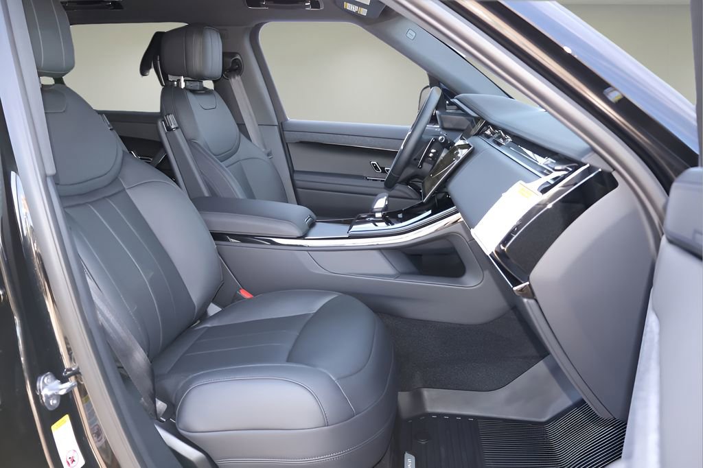 New 2026 Land Rover Range Rover Sport SE AWD/4WD image 18