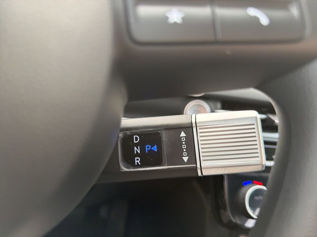 New 2026 Hyundai Tucson Blue SE image 35