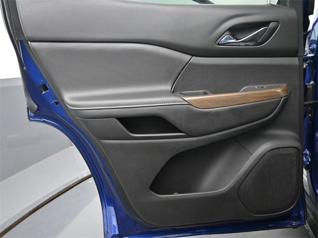 Used 2023 GMC Acadia SLE w/ Driver Convenience Package image 14