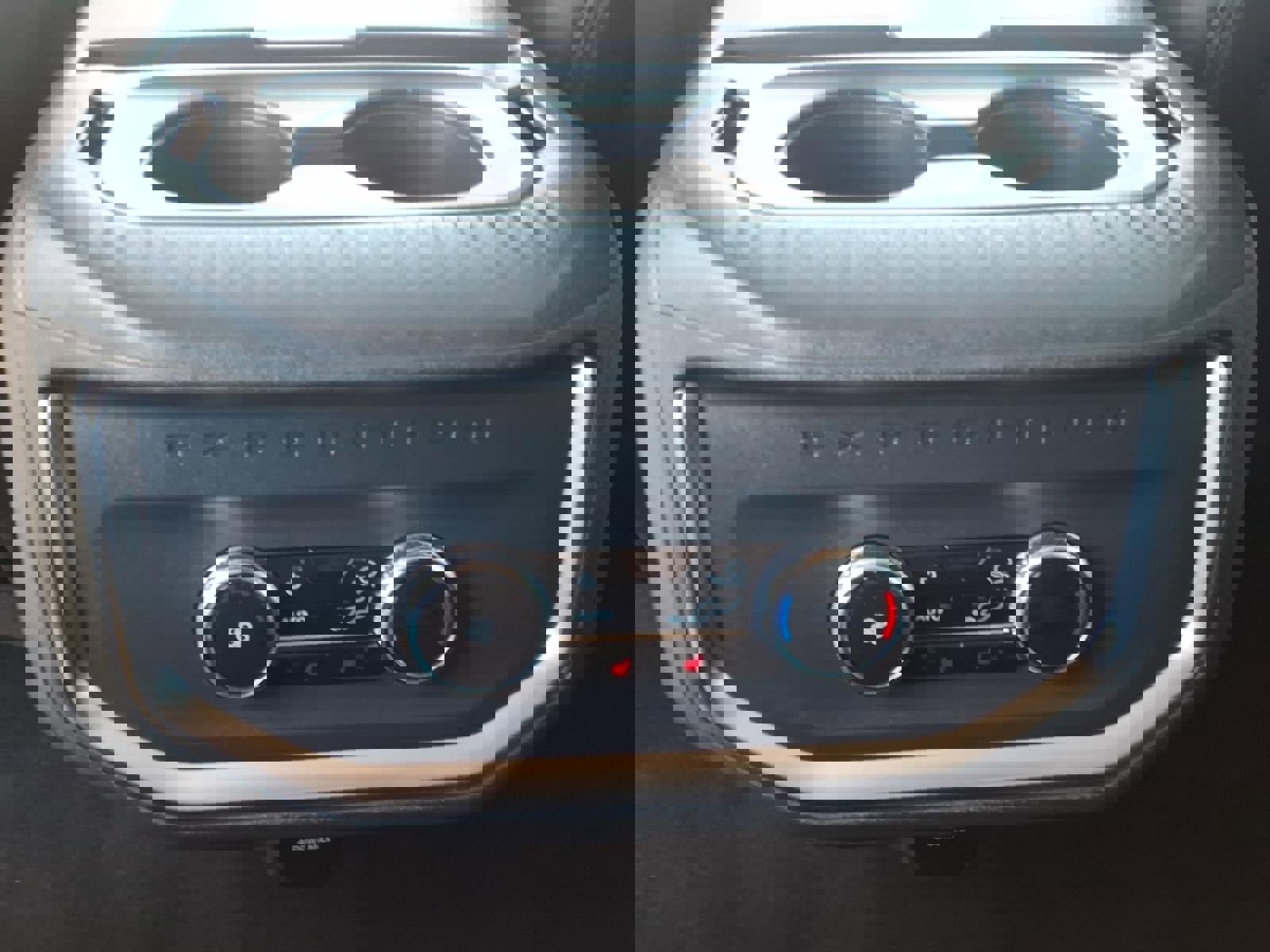 Certified 2025 Ford Expedition Platinum image 18