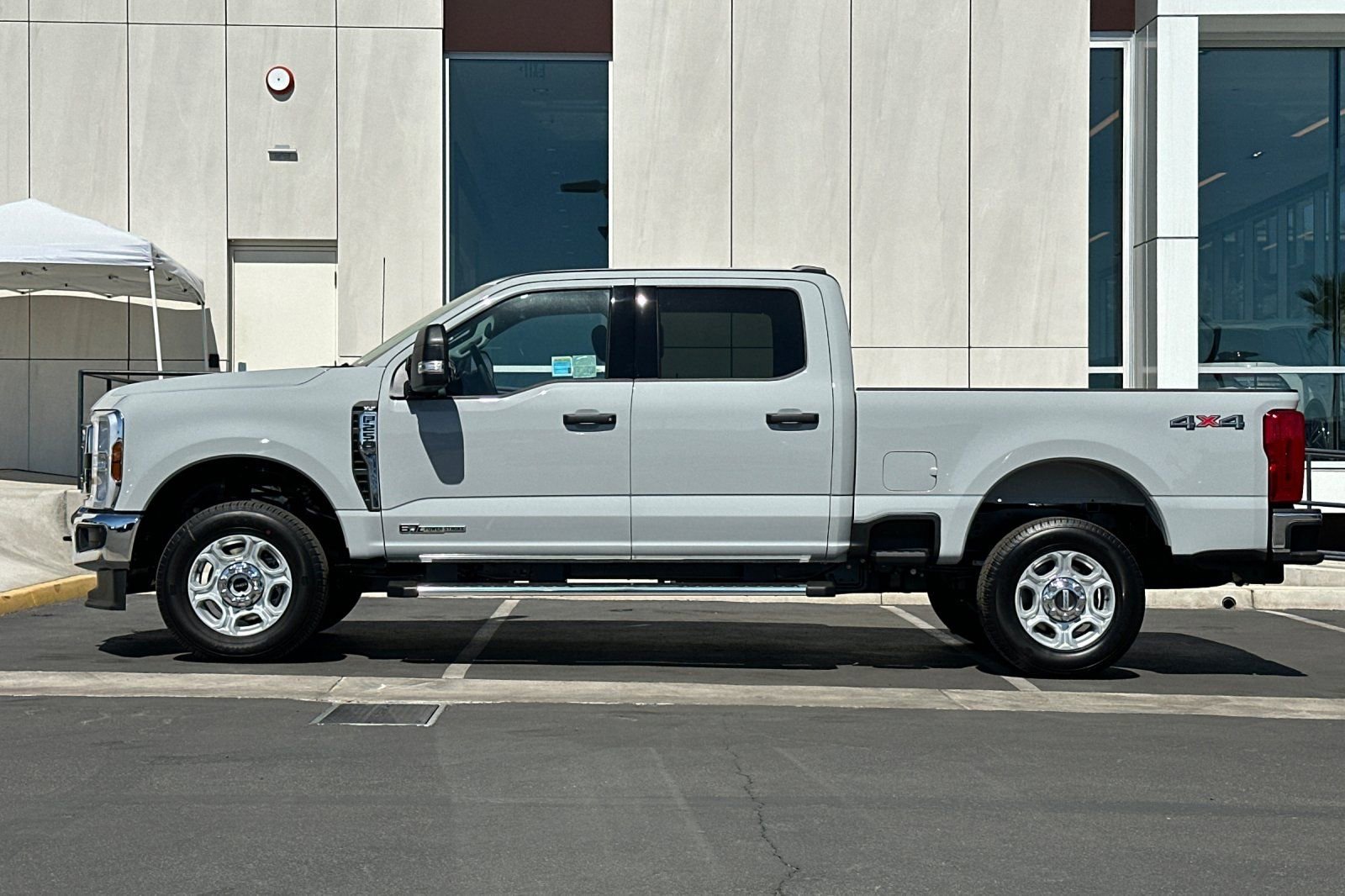 New 2026 Ford F250 XLT w/ F-250 >10K GVWR Package image 6