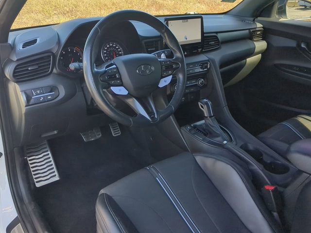 Used 2022 Hyundai Veloster N Base image 17