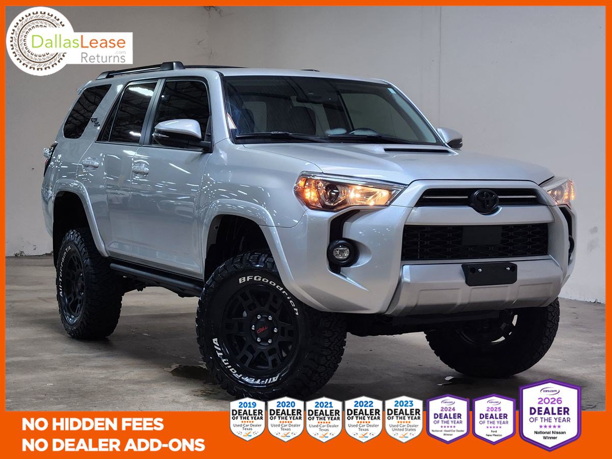 Used 2023 Toyota 4Runner TRD Off-Road Premium AWD/4WD image 1