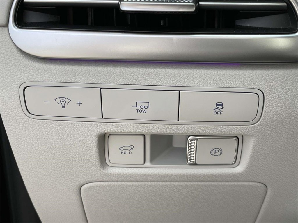 Certified 2024 Hyundai Palisade Limited image 17