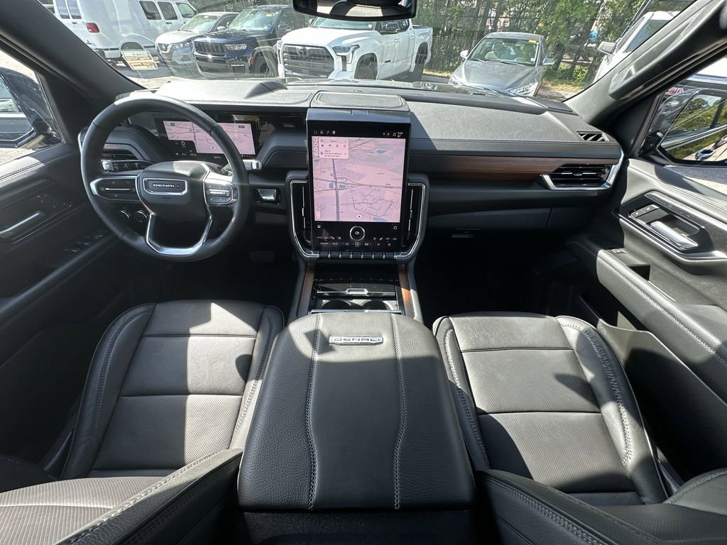 Certified 2025 GMC Yukon XL Denali AWD/4WD image 20