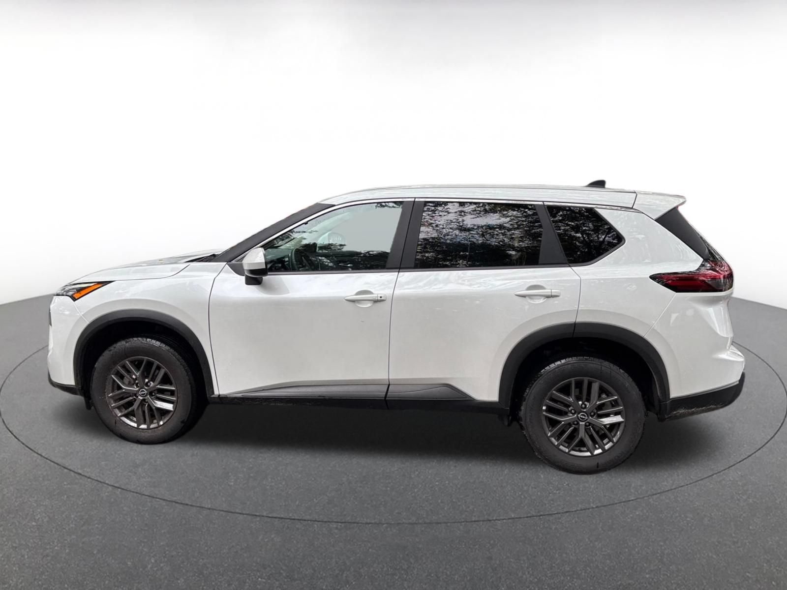 Used 2026 Nissan Rogue SV AWD/4WD image 7