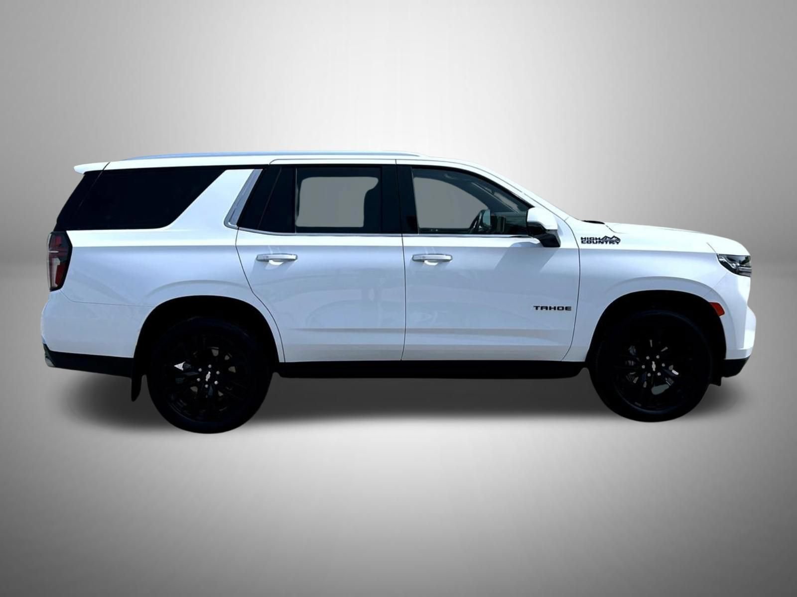Used 2024 Chevrolet Tahoe High Country AWD/4WD image 5
