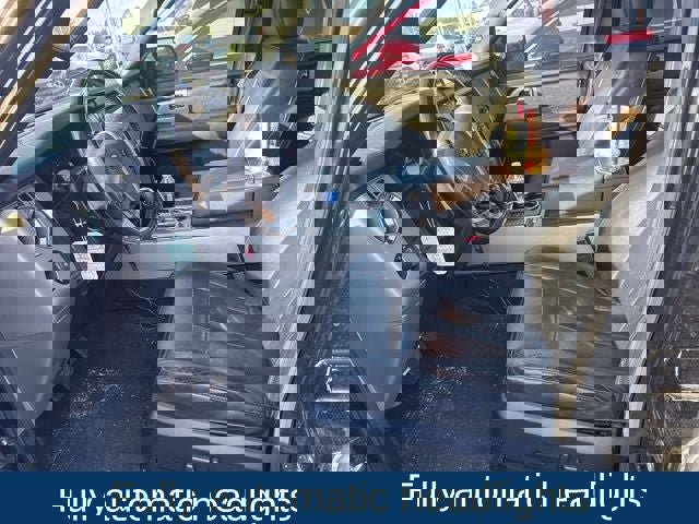 Used 2016 Ford Expedition Limited image 19