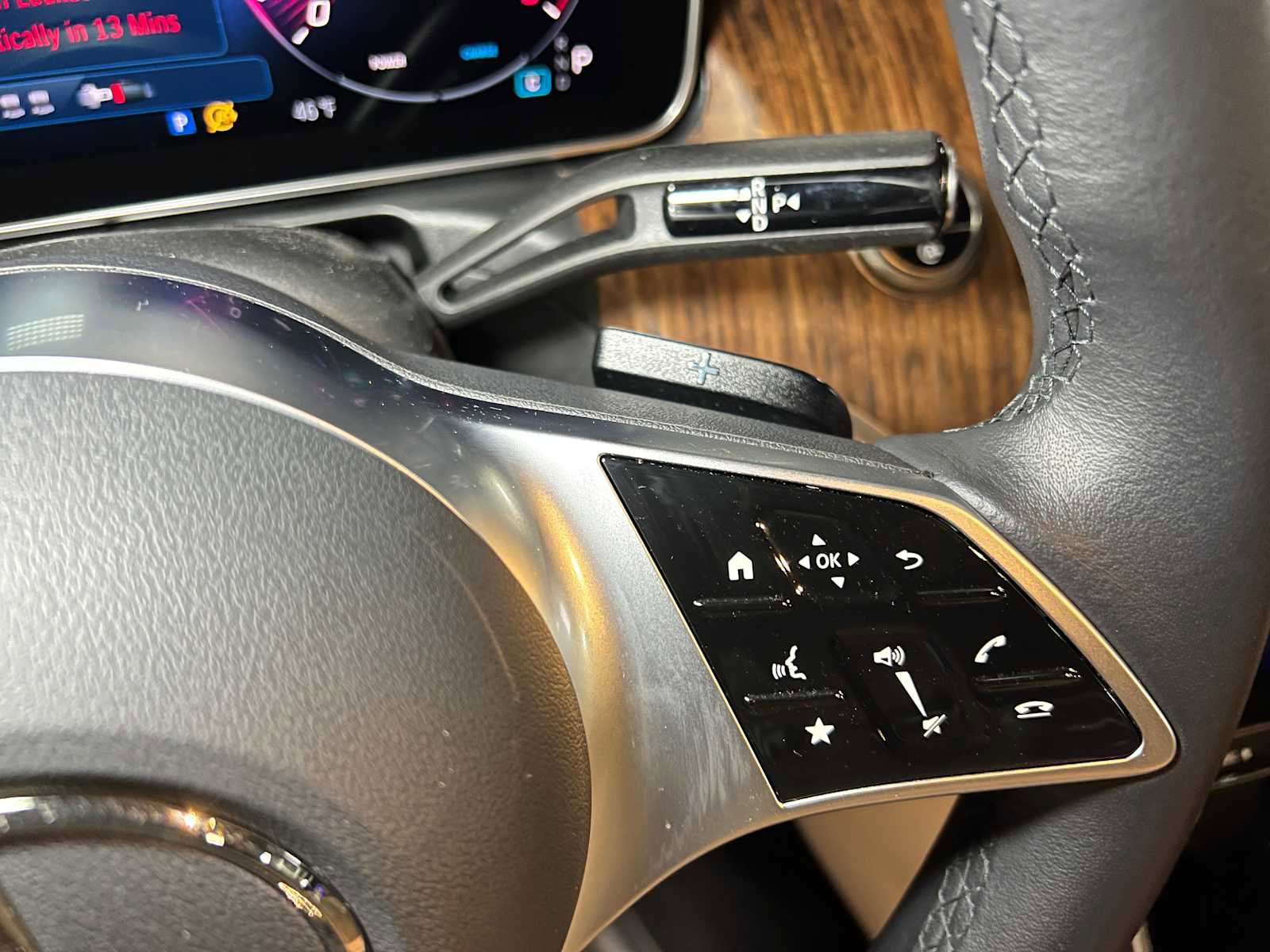 Used 2025 Mercedes-Benz C 300 4MATIC Sedan image 29