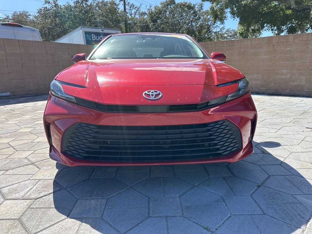 Used 2025 Toyota Camry LE image 2