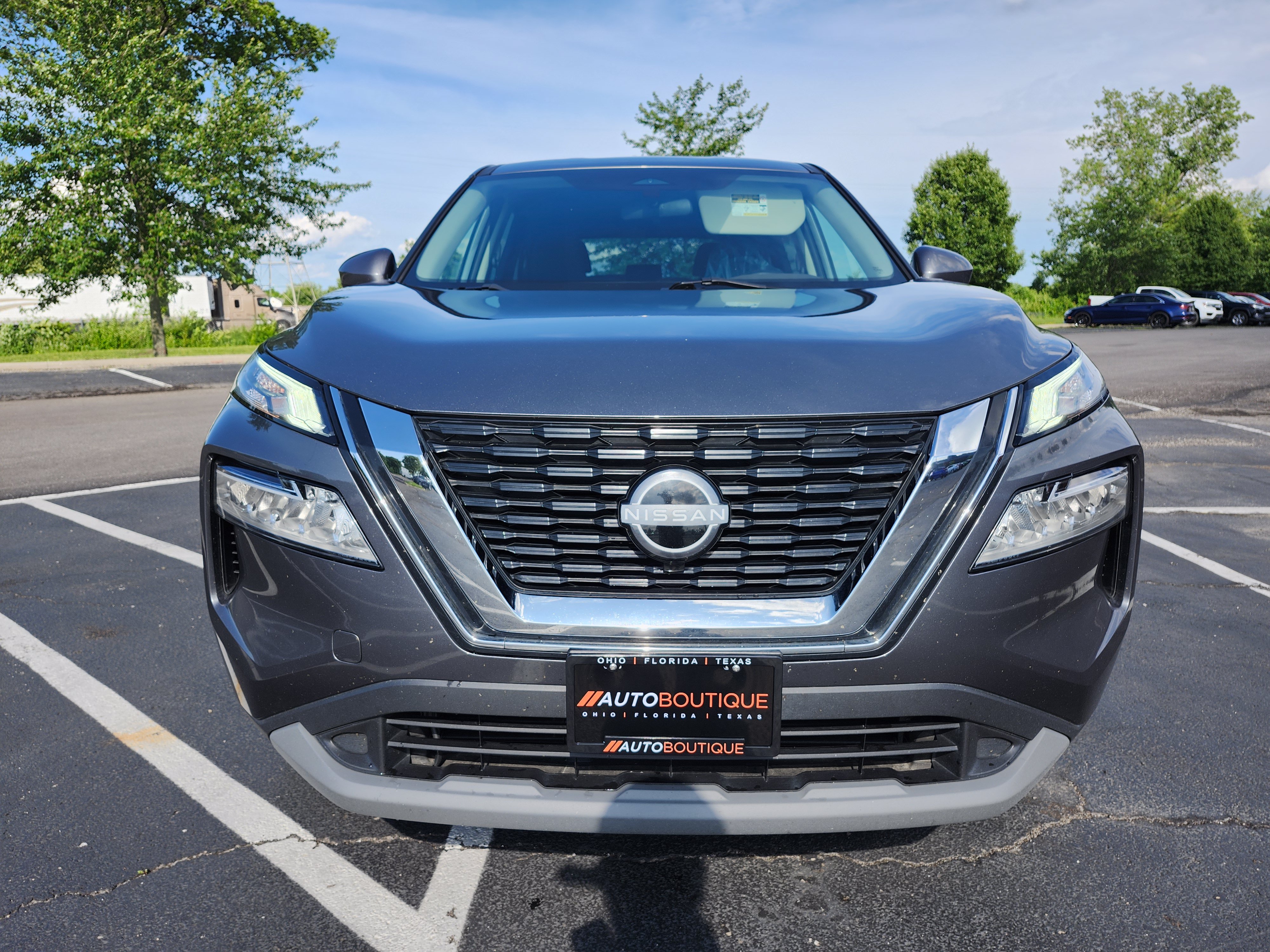 Used 2023 Nissan Rogue SV AWD/4WD image 10