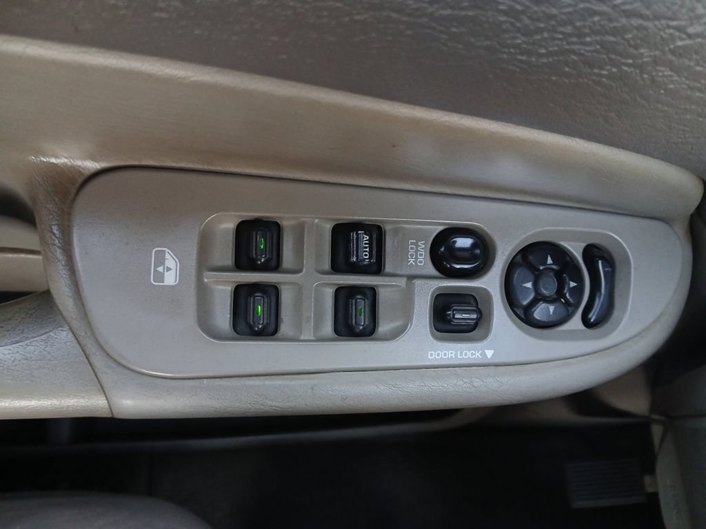 Used 2004 Dodge Ram 3500 Truck SLT w/ Trailer Tow Group AWD/4WD image 9