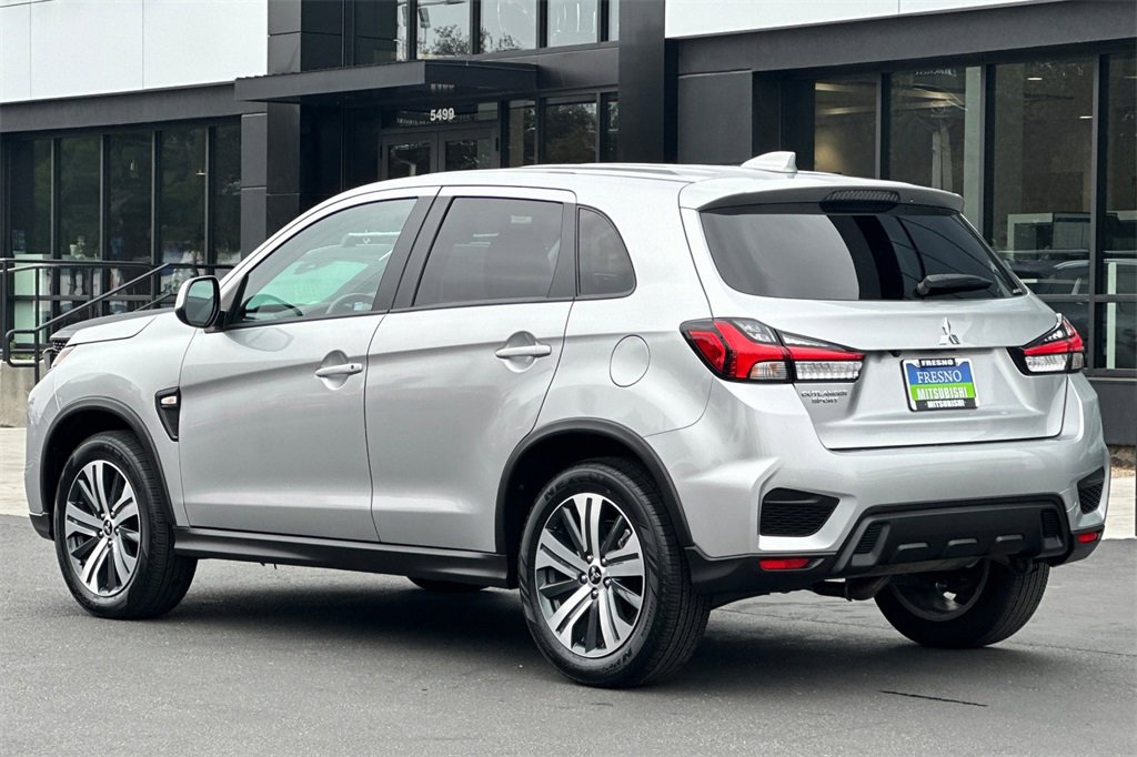 Used 2025 Mitsubishi Outlander Sport ES image 8