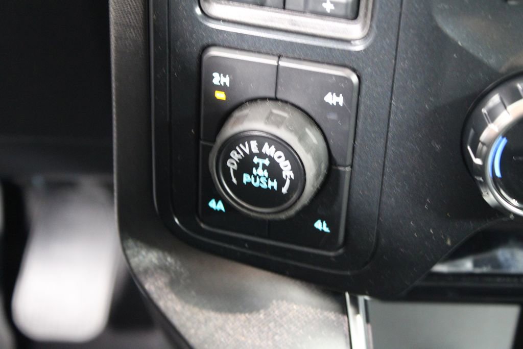 New 2025 Ford F150 Platinum w/ Equipment Group 702A High image 44