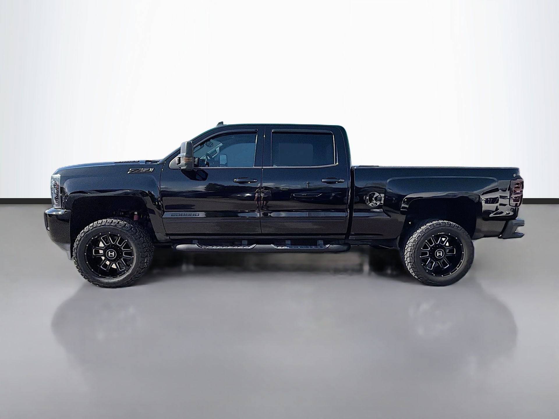 Used 2019 Chevrolet Silverado 2500 LTZ w/ Duramax Plus Package image 7