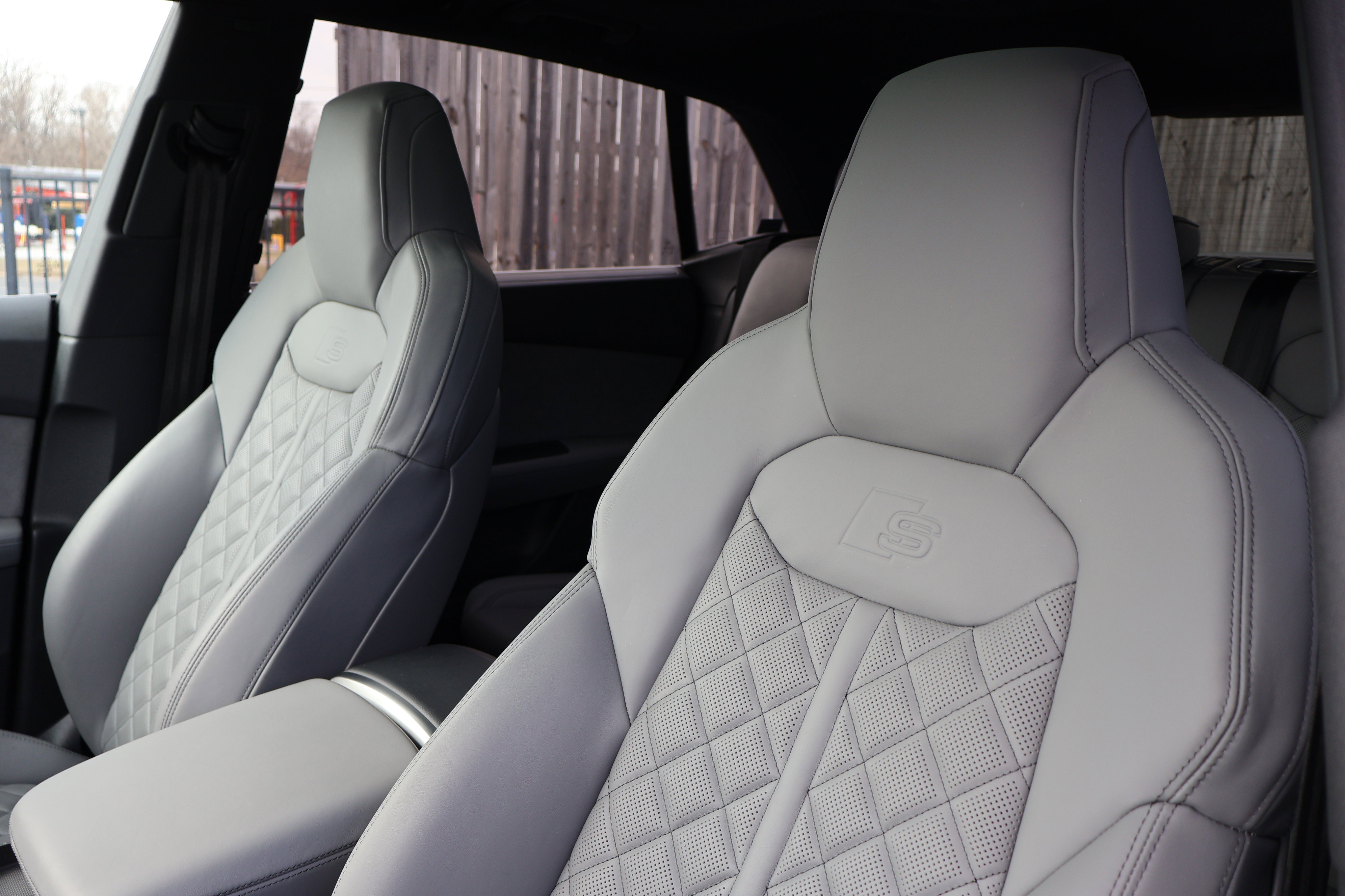 Used 2025 Audi SQ8 Premium Plus image 11