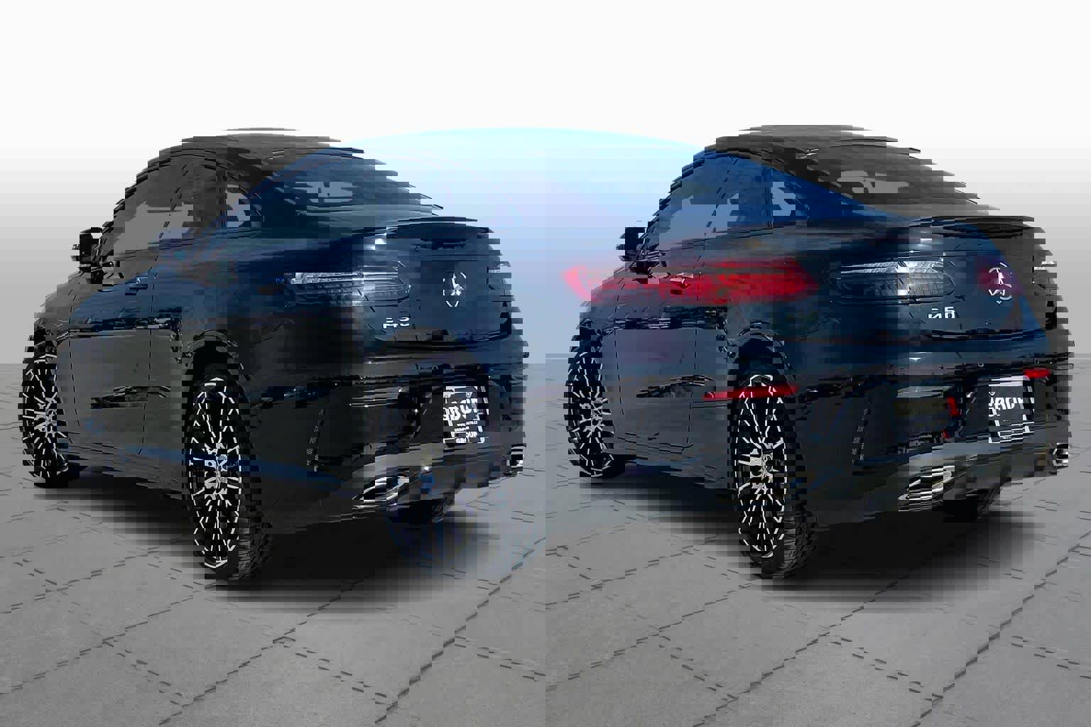 Used 2022 Mercedes-Benz E 450 Coupe image 11