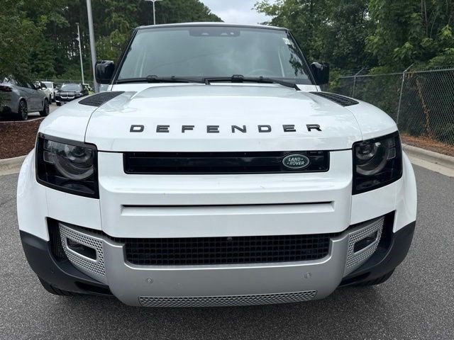 Used 2025 Land Rover Defender 110 S AWD/4WD image 10