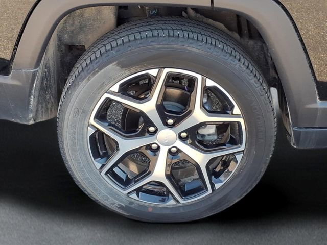 Used 2024 Jeep Compass Limited image 6