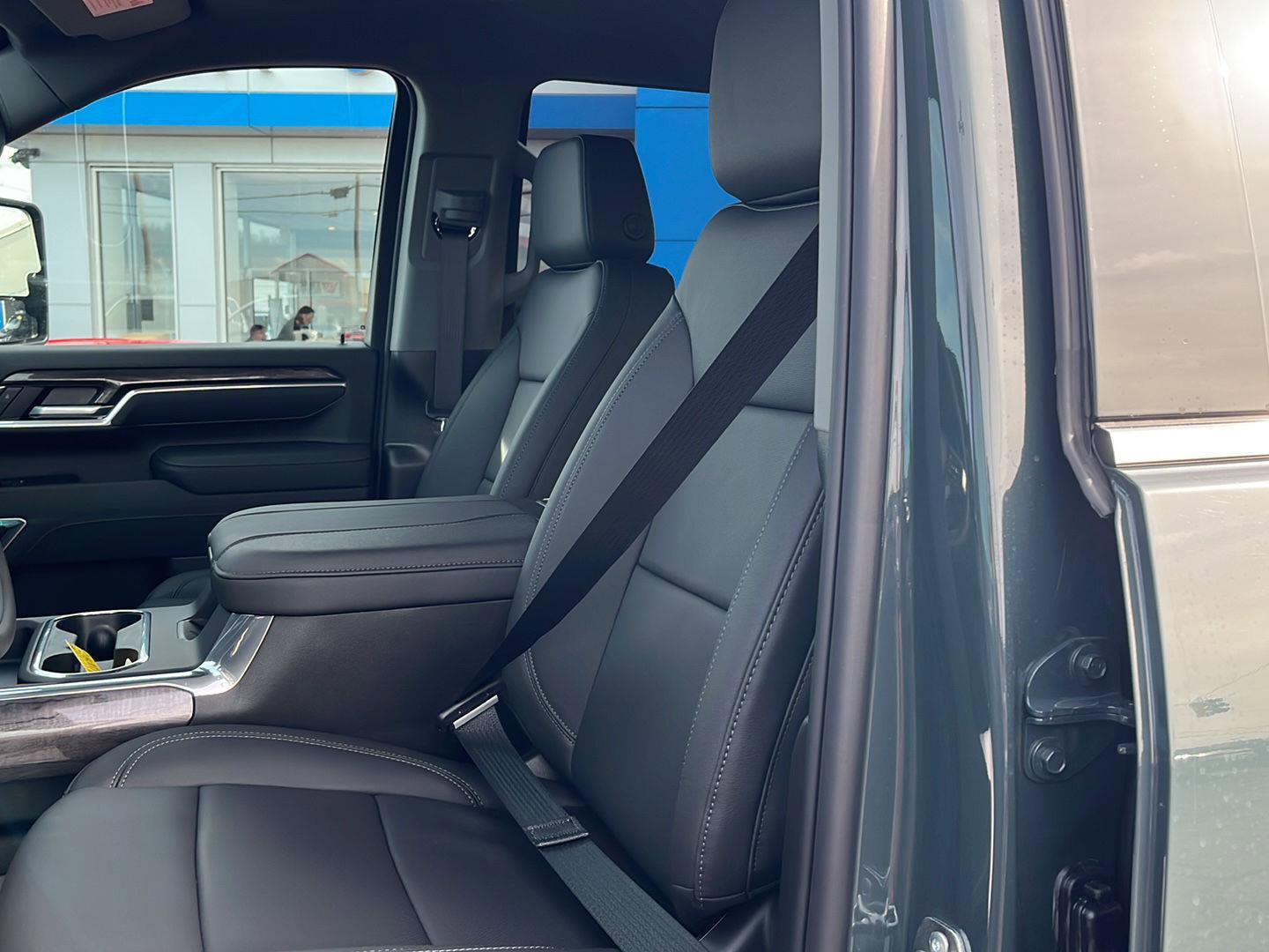 New 2026 Chevrolet Silverado 2500 LTZ w/ LTZ Plus Package AWD/4WD image 19