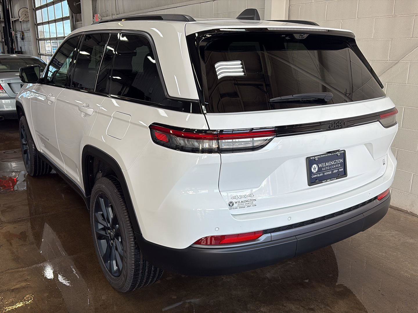 New 2026 Jeep Grand Cherokee Limited AWD/4WD image 40