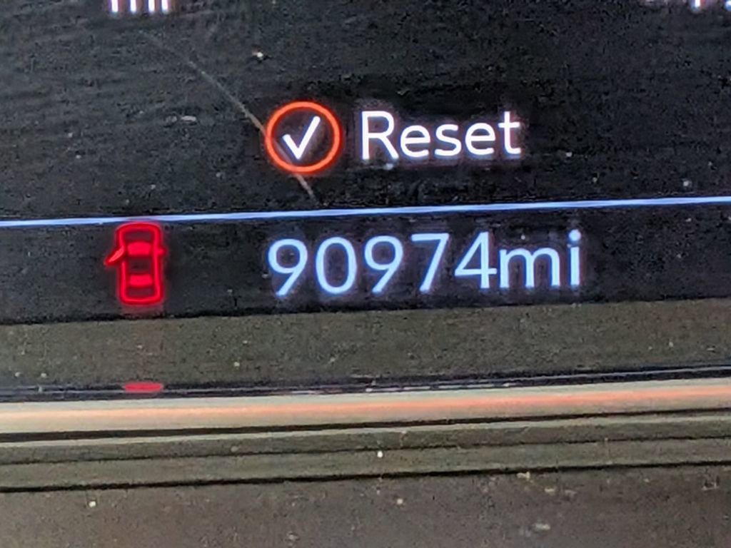 Used 2021 GMC Yukon AT4 w/ AT4 Premium Plus Package image 26